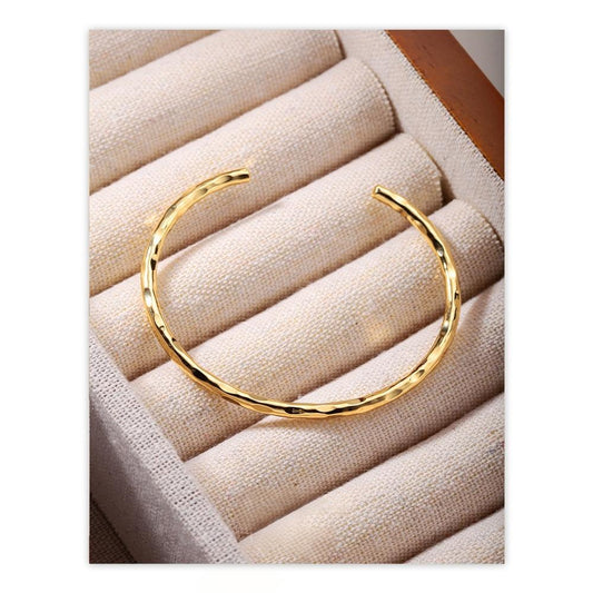 Natural Pearl Bracelet Side Punching Three Set Smile Bracelet Gold Open Hammer Bracelet