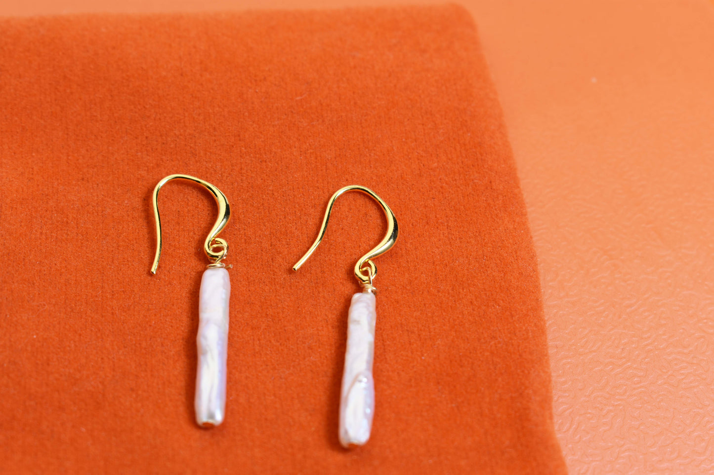 Natural pearl earrings long small silver bar with simple and fashionable ear hook design