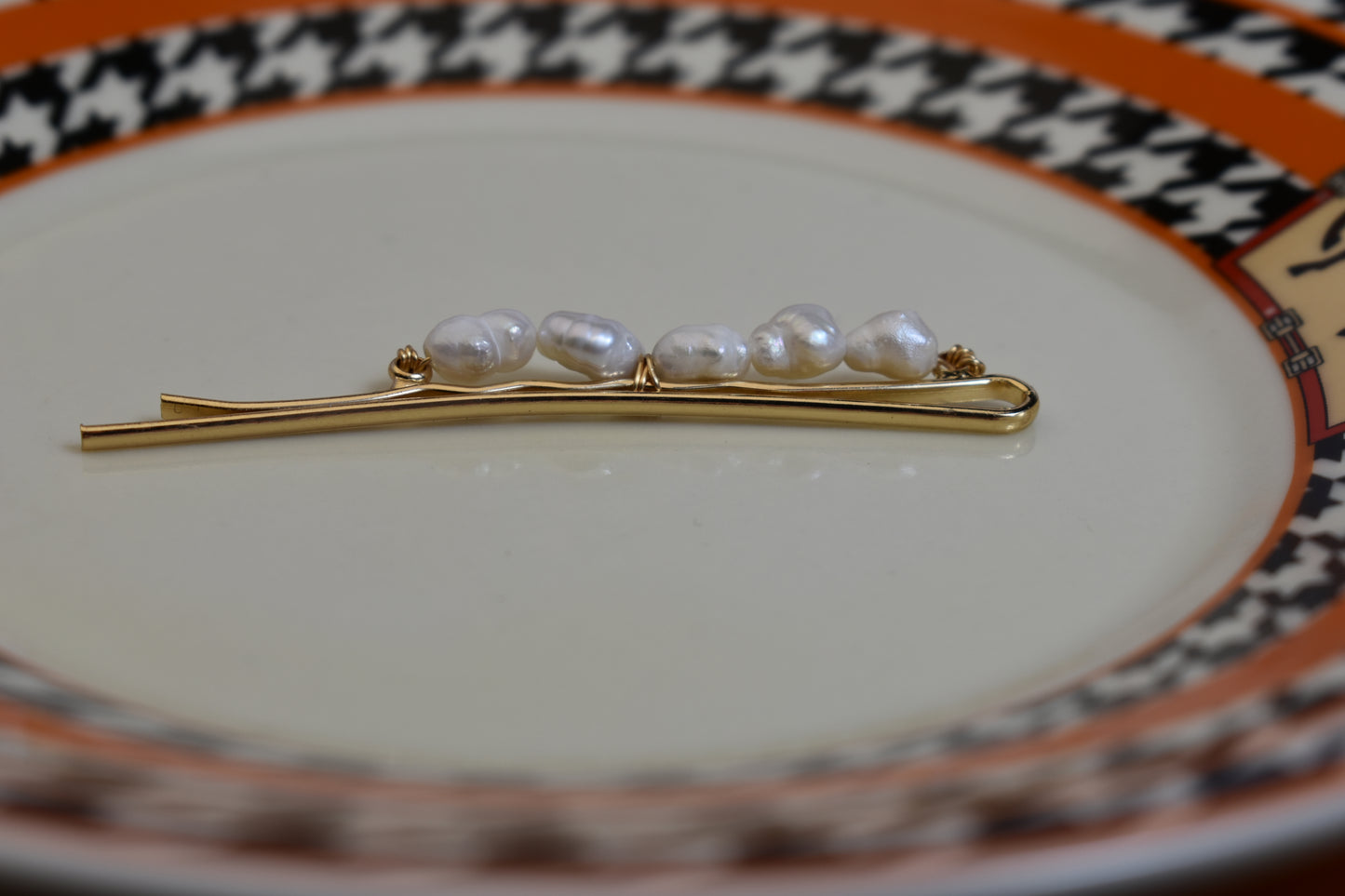 Three sets of natural pearl gold hair clips