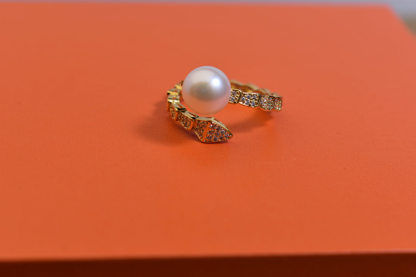 Natural pearl ring inlaid with zircon snake shaped opening adjustable ring