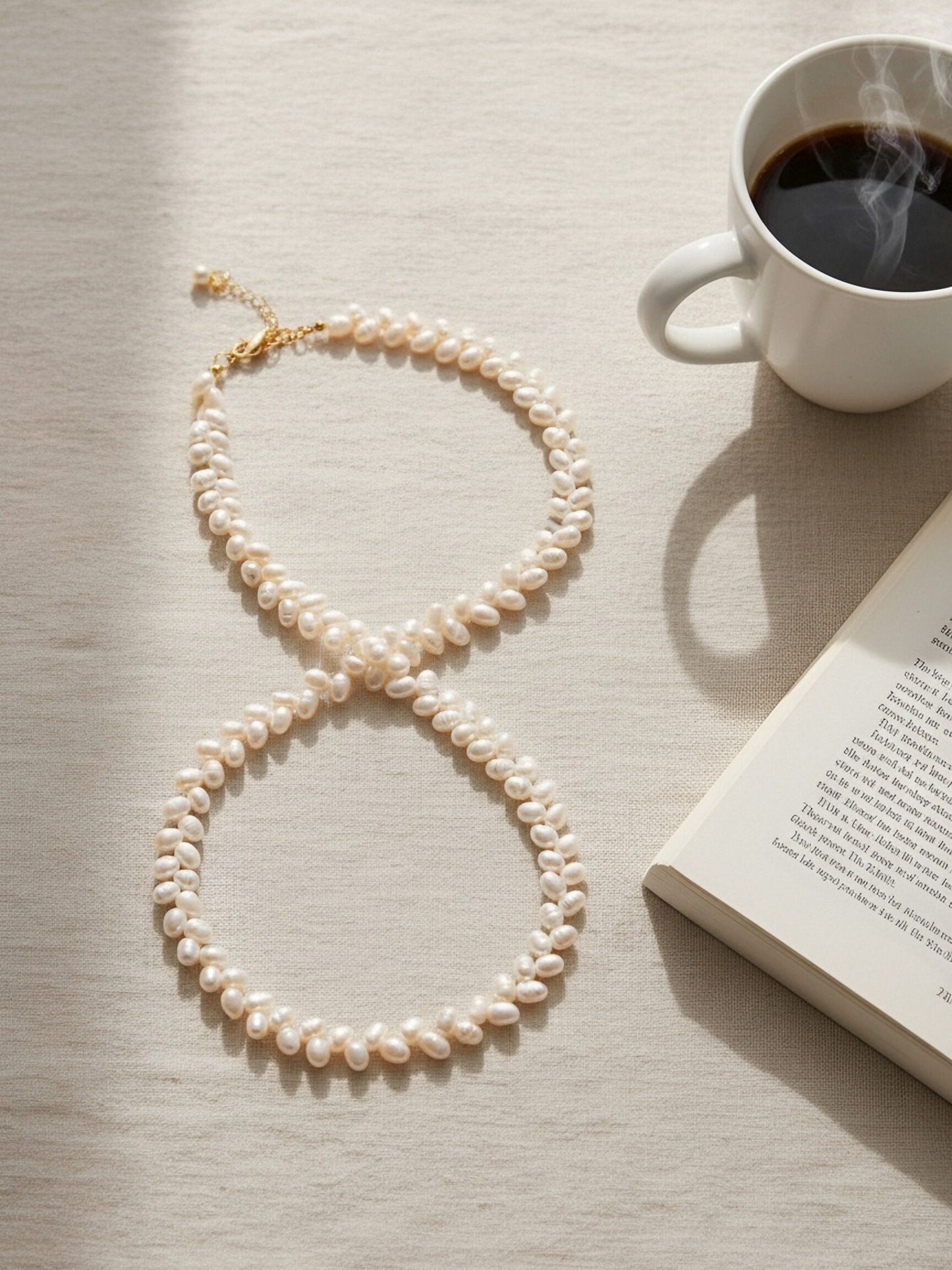 Natural pearl necklace with wheat ear shaped symmetrical left and right pearl strap and adjustable chain length
