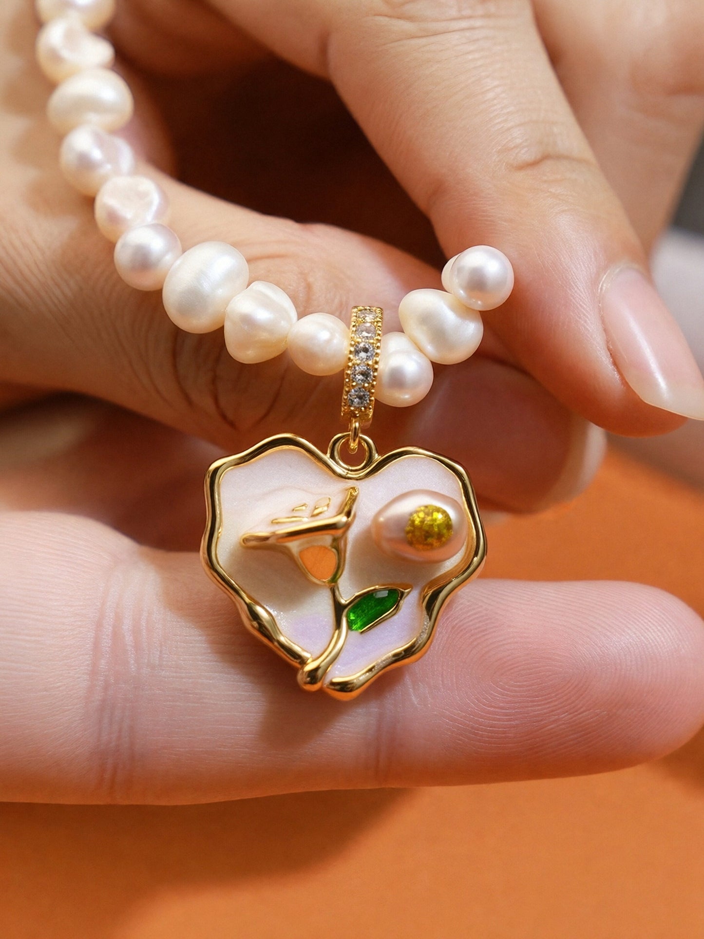 Natural pearl necklace pendant, light pink purple heart-shaped enamel craftsmanship, three-dimensional rose shaped pendant