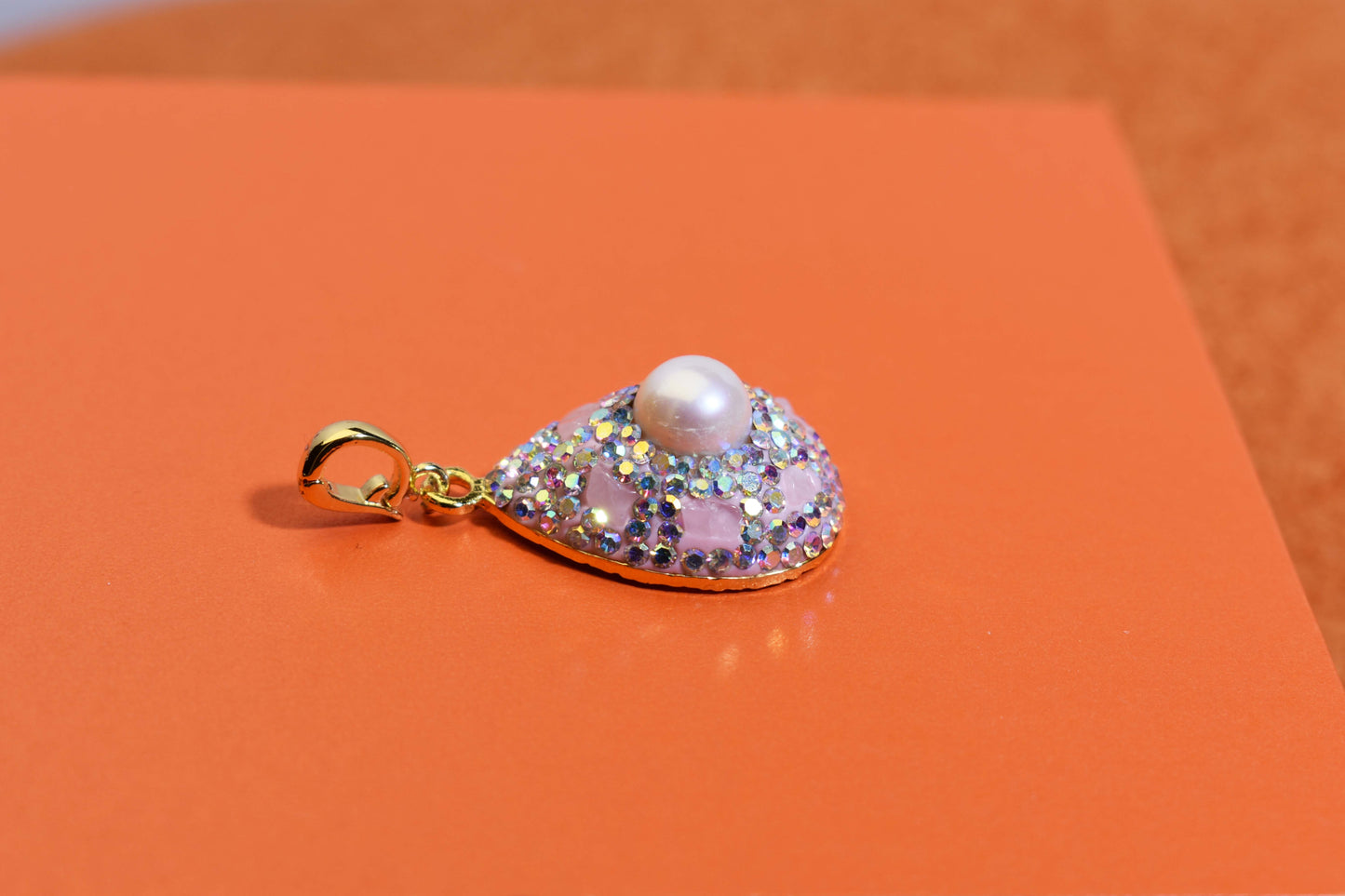 Natural pearl necklace pendant, three-dimensional inlaid with colored zircon and pink tourmaline pendant