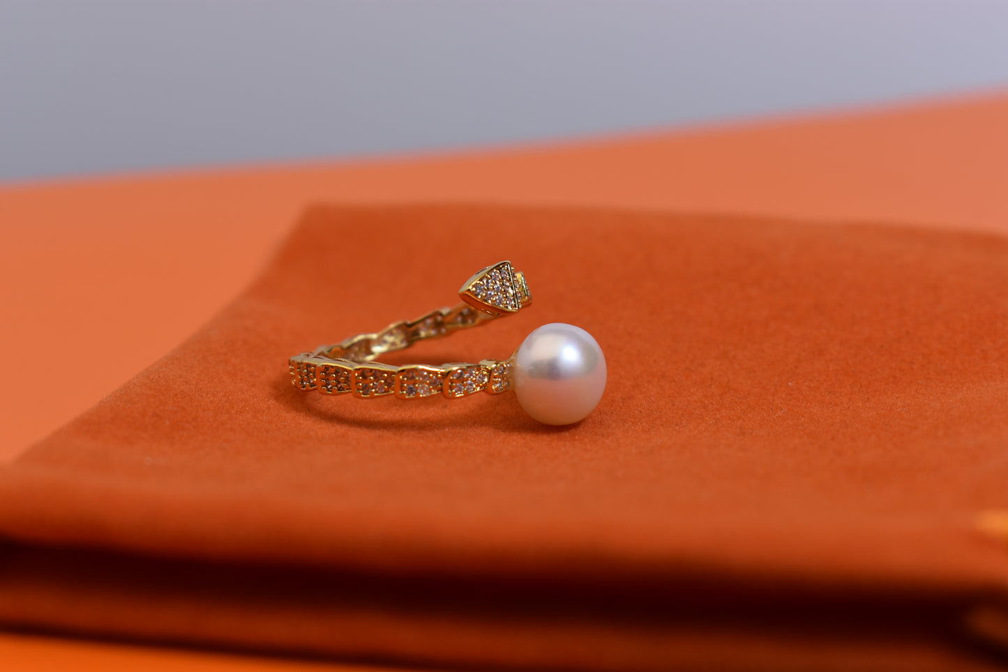 Natural pearl ring inlaid with zircon snake shaped opening adjustable ring