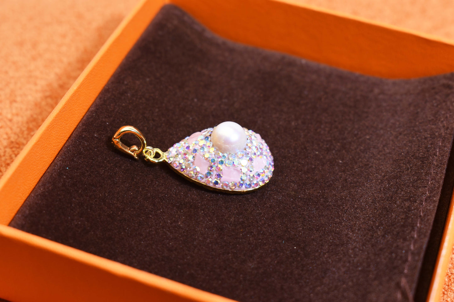 Natural pearl necklace pendant, three-dimensional inlaid with colored zircon and pink tourmaline pendant