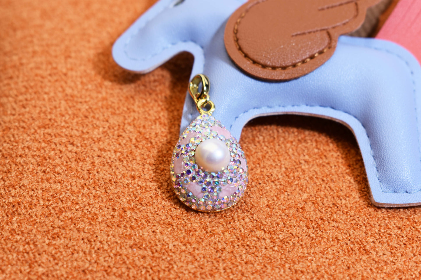 Natural pearl necklace pendant, three-dimensional inlaid with colored zircon and pink tourmaline pendant