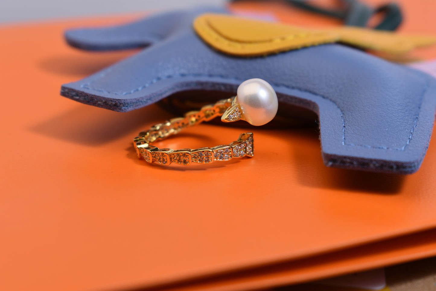 Natural pearl ring inlaid with zircon snake shaped opening adjustable ring