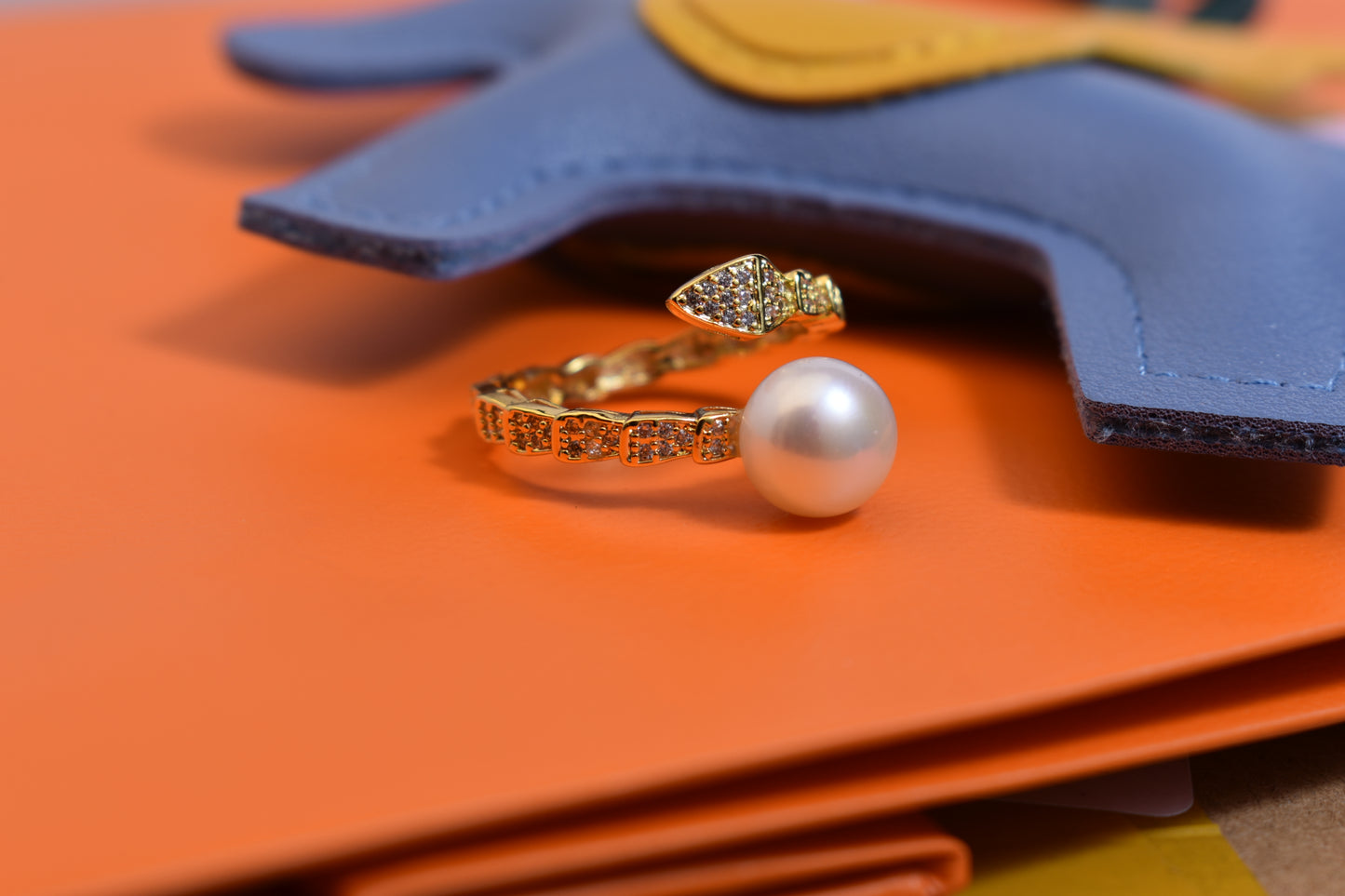 Natural pearl ring inlaid with zircon snake shaped opening adjustable ring