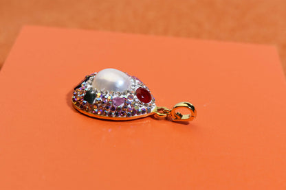 Natural pearl necklace pendant, three-dimensional inlaid with colored zircon and tourmaline pendant