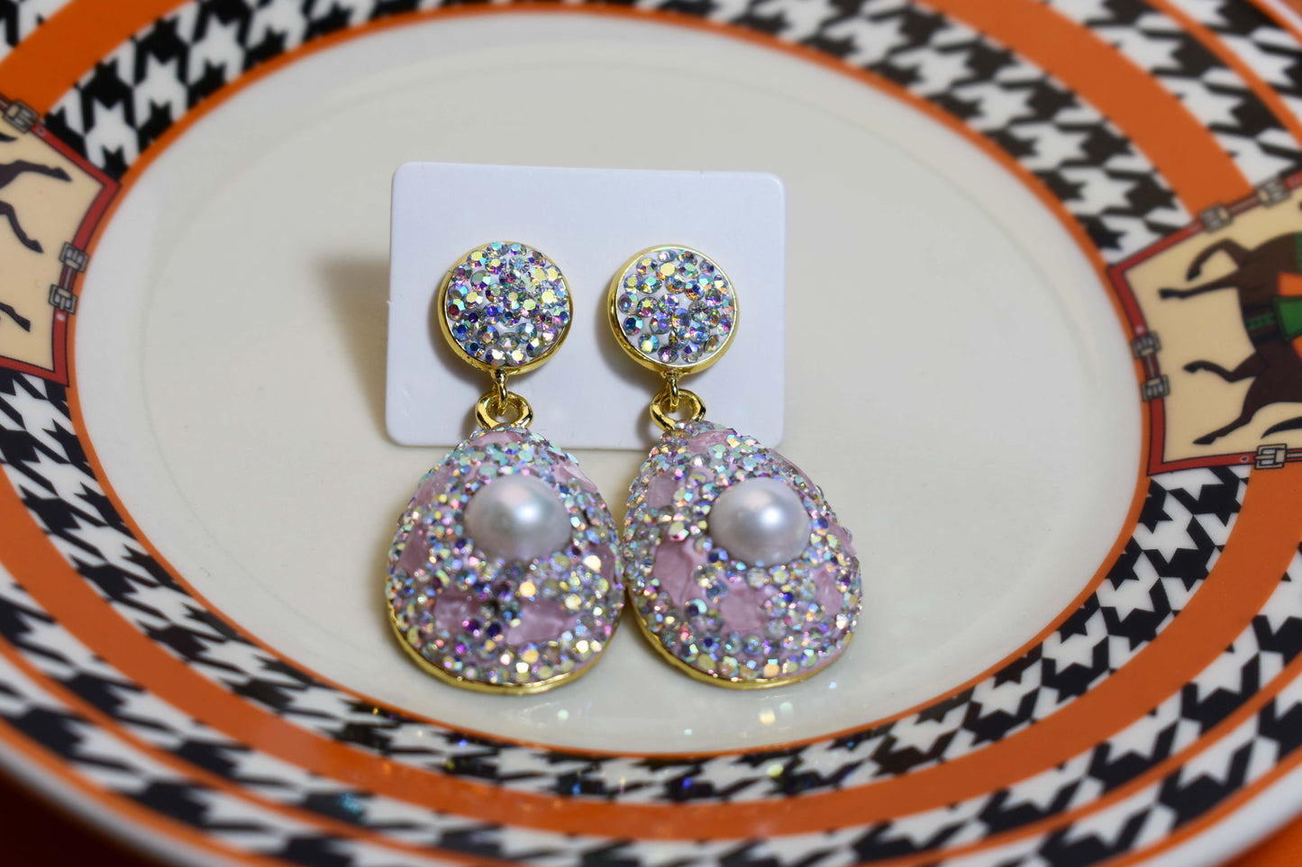 Natural pearl long earrings with three-dimensional inlaid powder crystal zircon, gorgeous earrings