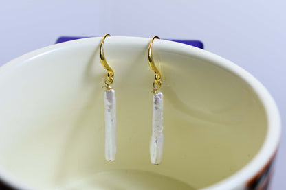 Natural pearl earrings long small silver bar with simple and fashionable ear hook design