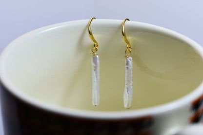 Natural pearl earrings long small silver bar with simple and fashionable ear hook design