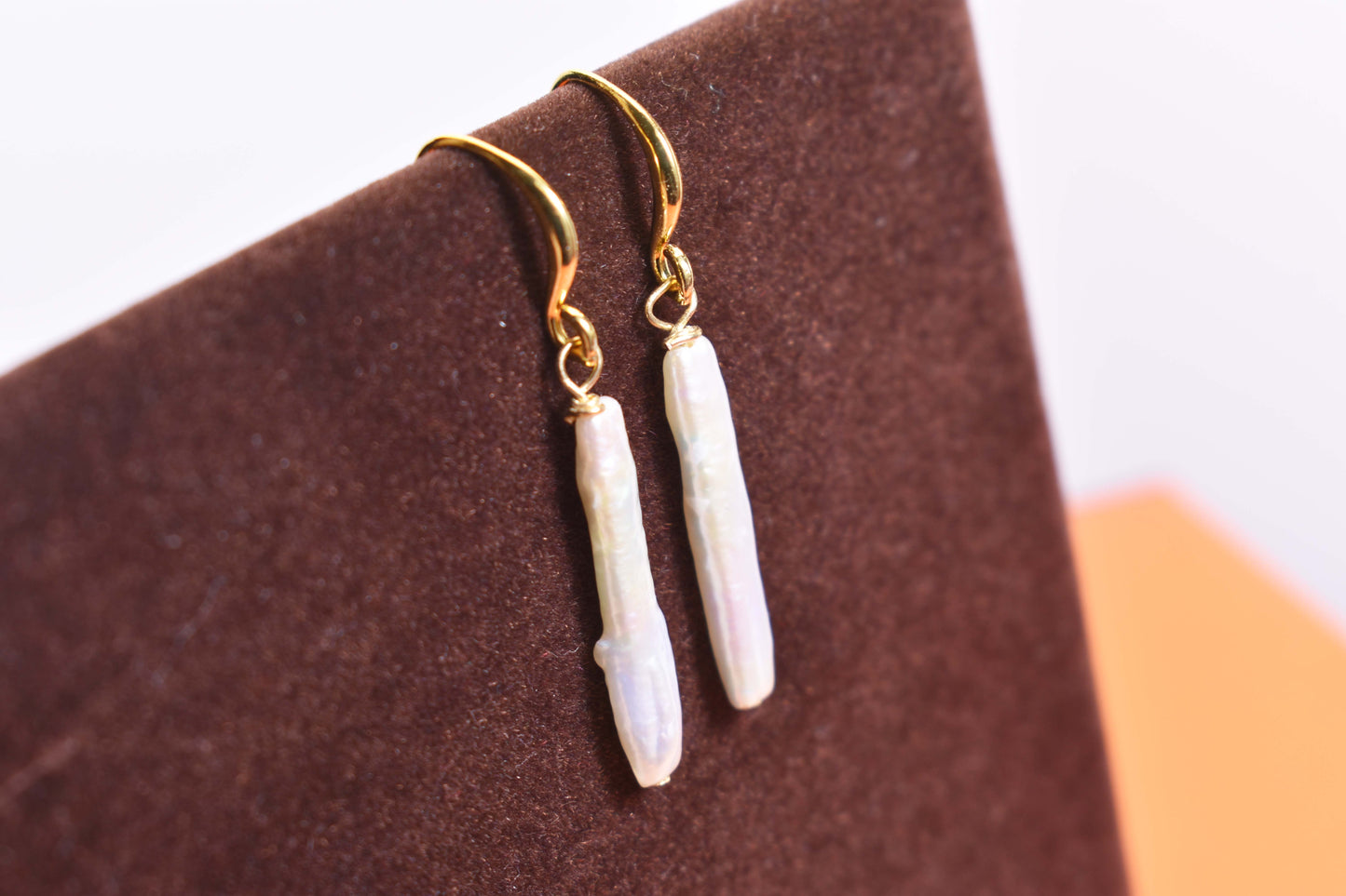 Natural pearl earrings long small silver bar with simple and fashionable ear hook design