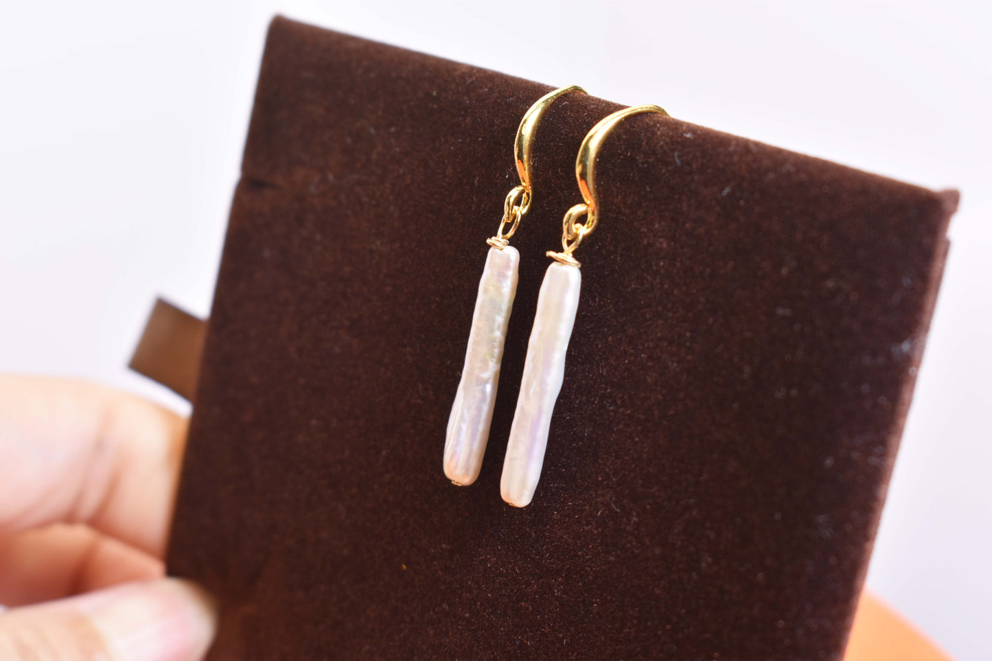 Natural pearl earrings long small silver bar with simple and fashionable ear hook design