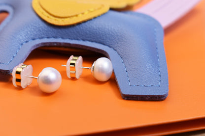 Natural pearl earrings, small light bulb shaped, bare pearl, simple and fashionable, versatile earrings