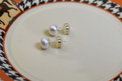 Natural pearl earrings, small light bulb shaped, bare pearl, simple and fashionable, versatile earrings