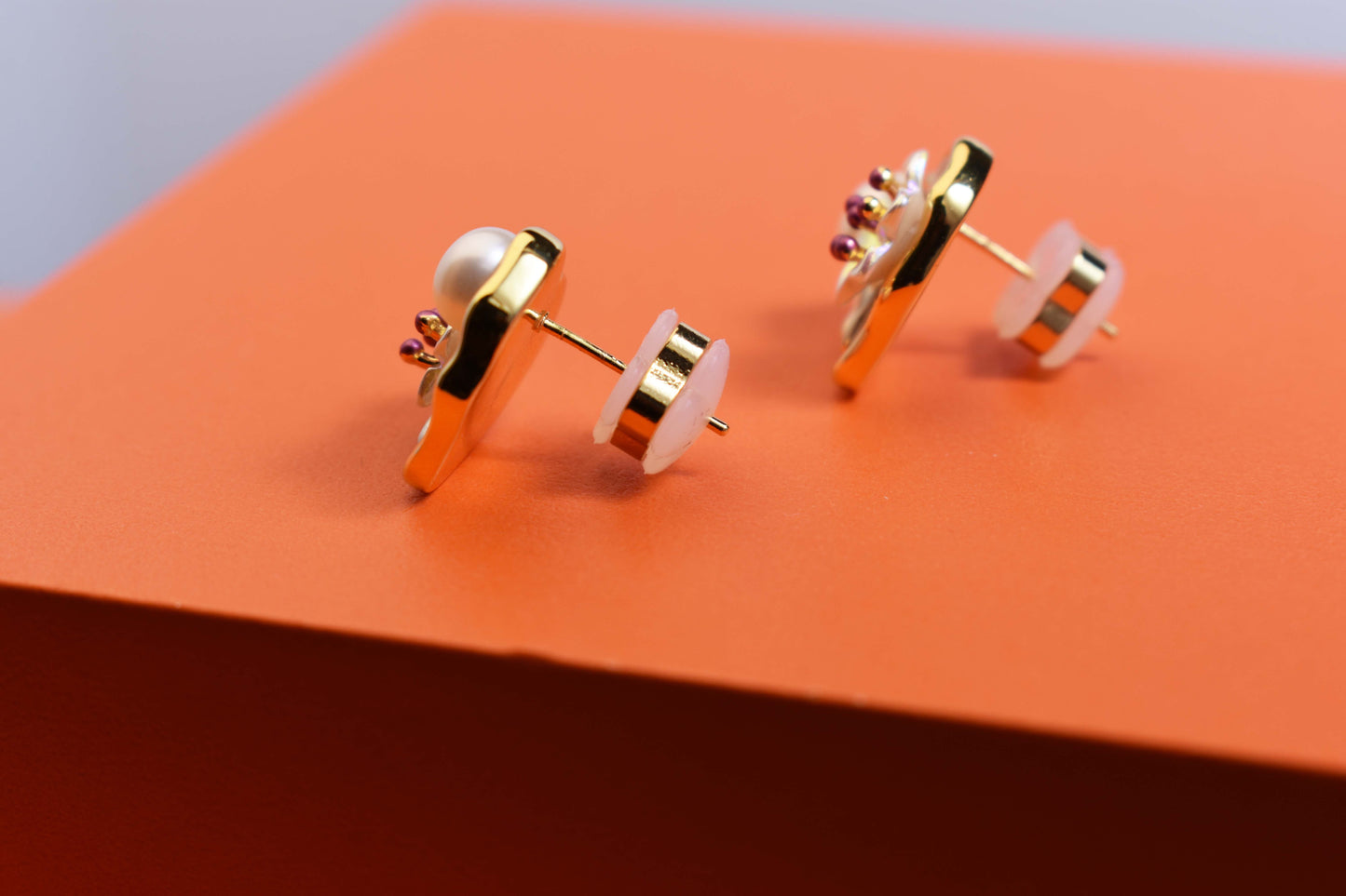 Natural pearl earrings with heart-shaped floral enamel craftsmanship earrings