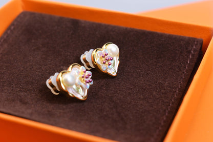 Natural pearl earrings with heart-shaped floral enamel craftsmanship earrings