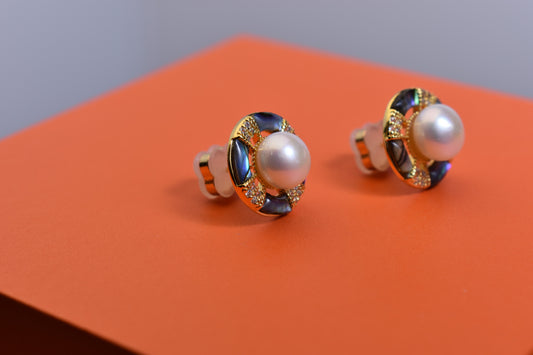 Natural pearl earrings with lucky four petal flower inlay and black abalone shell earrings