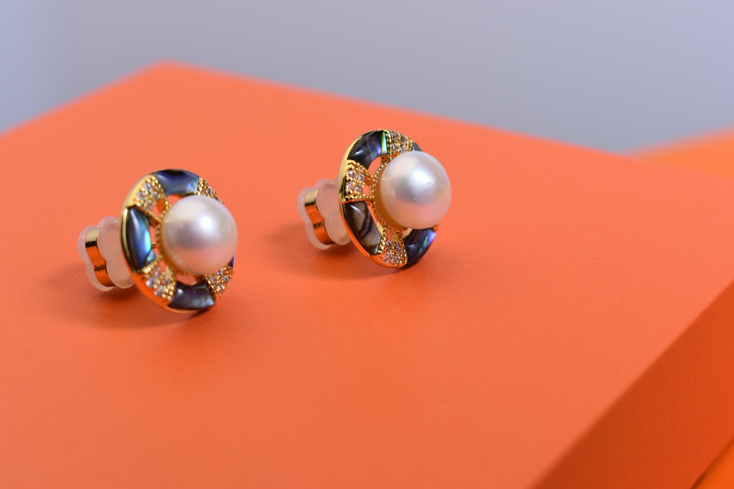 Natural pearl earrings with lucky four petal flower inlay and black abalone shell earrings