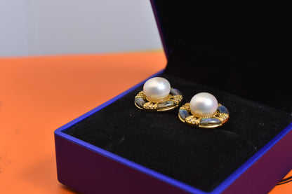 Natural pearl earrings with lucky four petal flower inlay and black abalone shell earrings