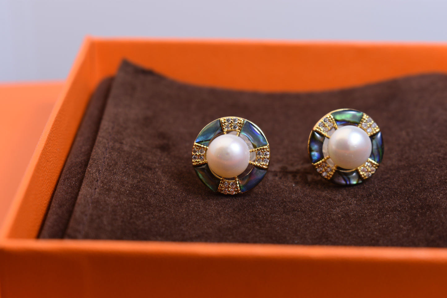 Natural pearl earrings with lucky four petal flower inlay and black abalone shell earrings