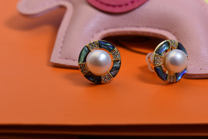 Natural pearl earrings with lucky four petal flower inlay and black abalone shell earrings