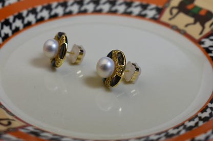 Natural pearl earrings with lucky four petal flower inlay and black abalone shell earrings