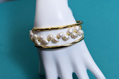 Natural Pearl Wheat Spike Style Three Set  Smile Bracelet Gold Open Hammer Bracelet