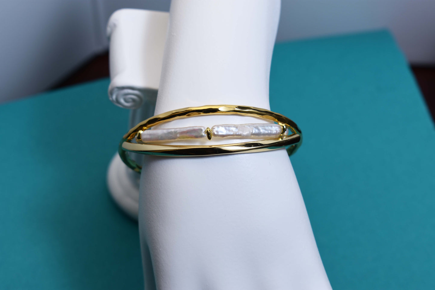 Natural pearl small silver bar design three sets  smile bracelet gold open hammer bracelet