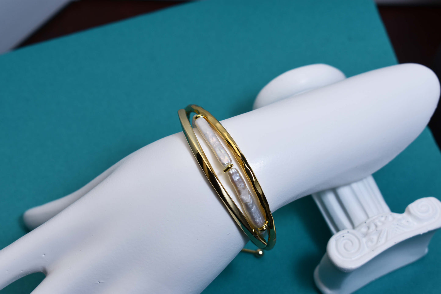 Natural pearl small silver bar design three sets  smile bracelet gold open hammer bracelet