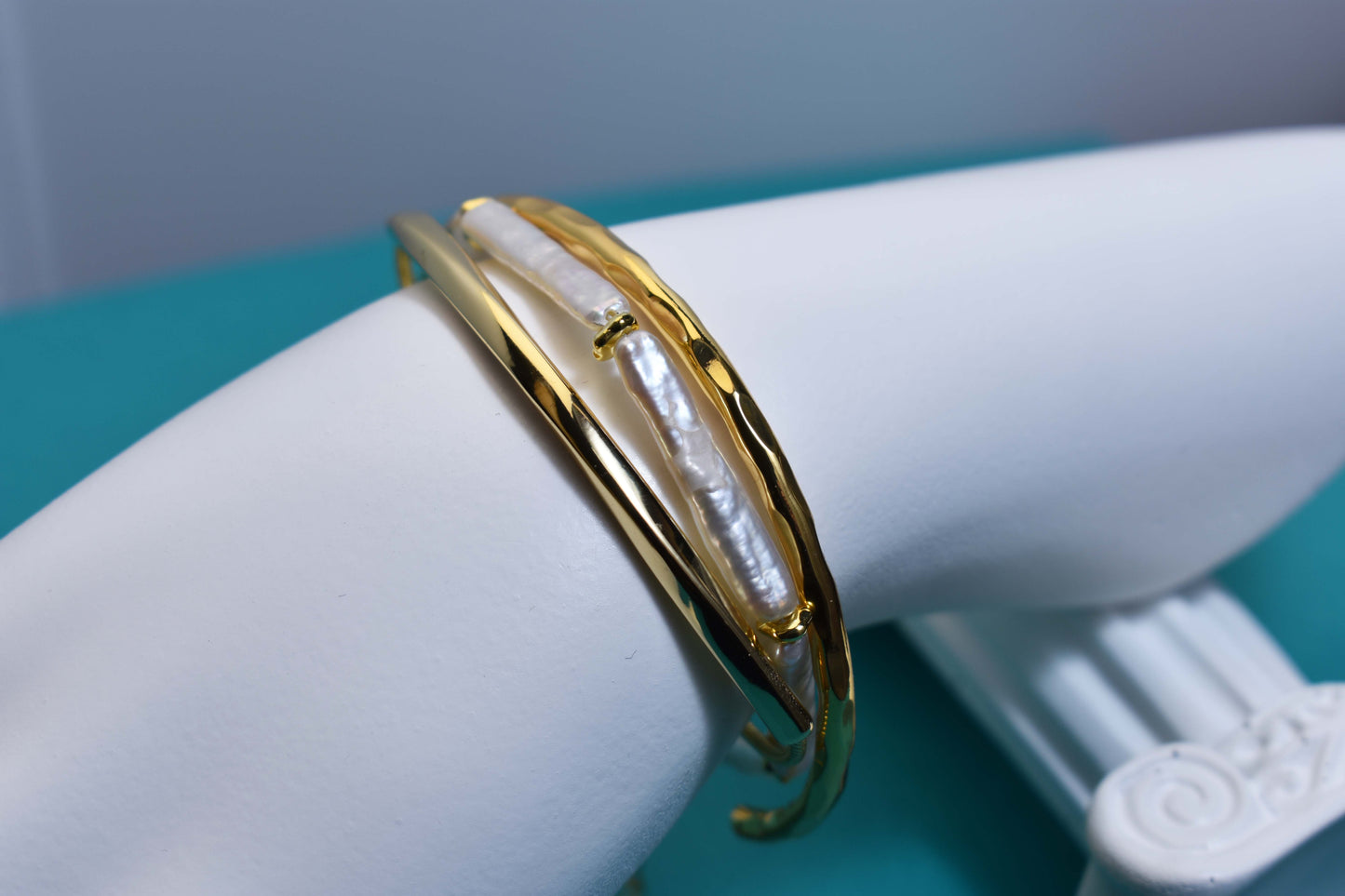 Natural pearl small silver bar design three sets  smile bracelet gold open hammer bracelet