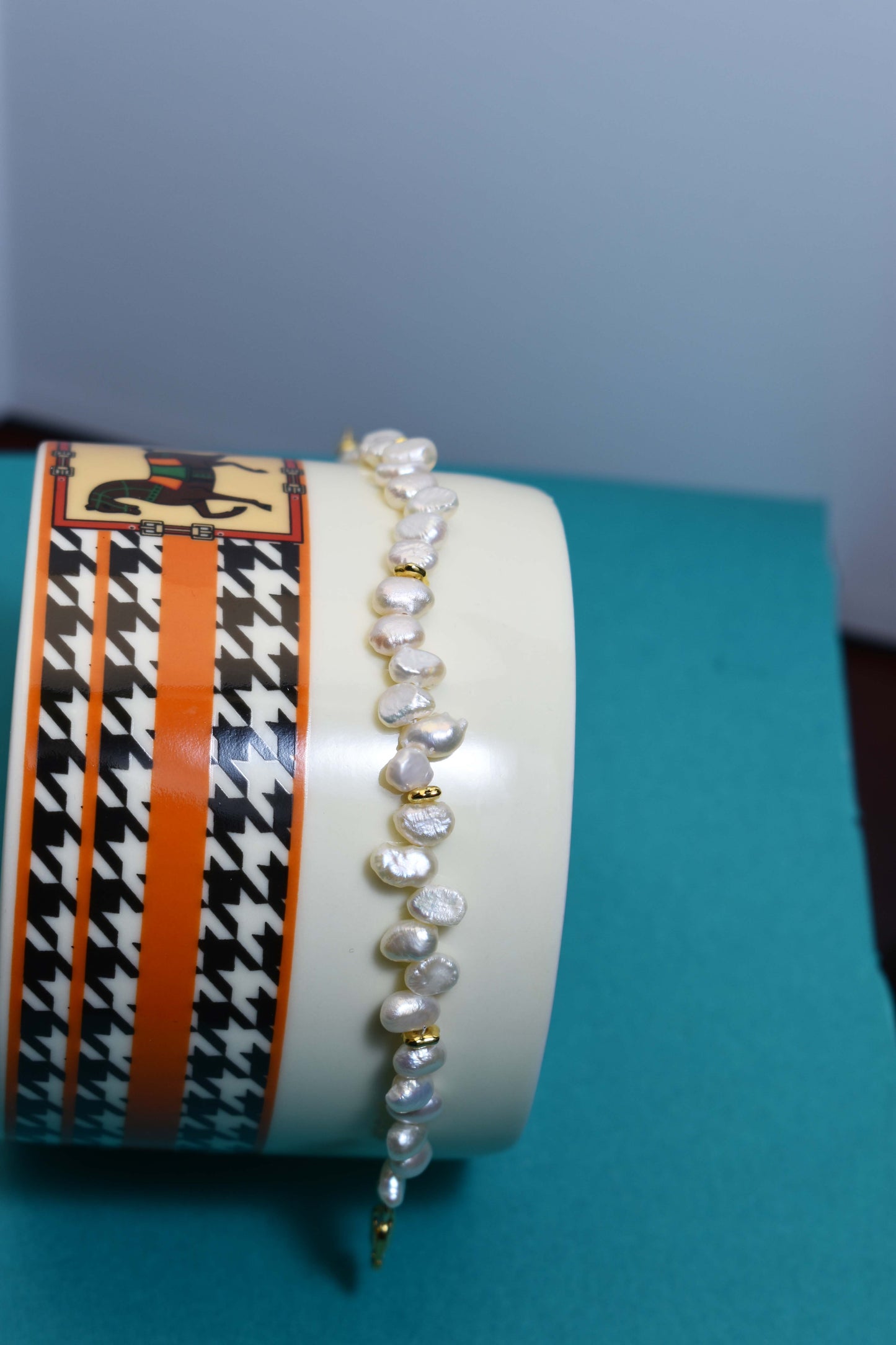 Natural Pearl Bracelet Side Punching Three Set  Smile Bracelet Gold Open Hammer Bracelet