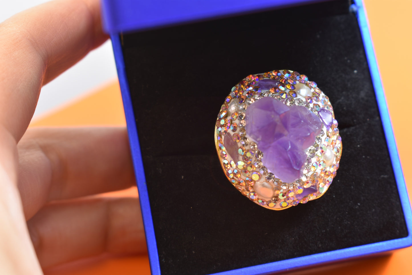 Luxurious and shiny natural amethyst pearl ring with three-dimensional dense inlay of tourmaline and colored zircon. Adjustable ring at the opening