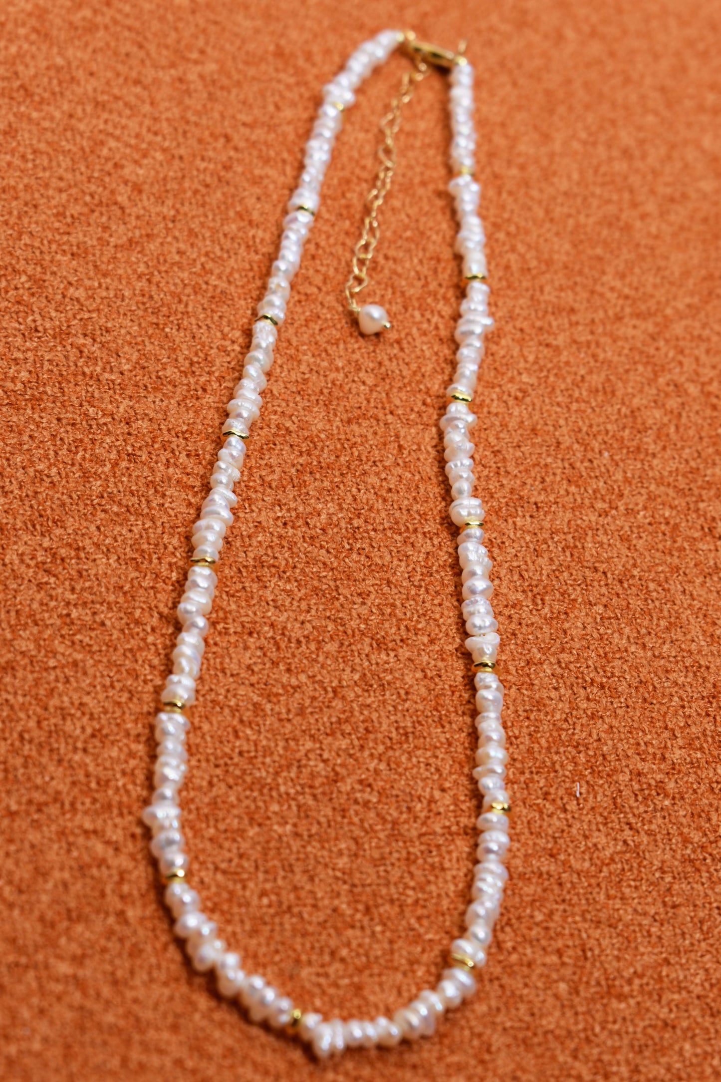 Natural pearl necklace with rice shaped pearl strap and adjustable chain length