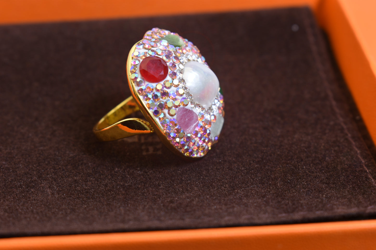 Luxurious shiny natural pearl ring with three-dimensional dense inlay of colored zircon gemstones, adjustable ring at the opening