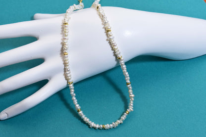 Natural pearl necklace with rice shaped pearl strap and adjustable chain length