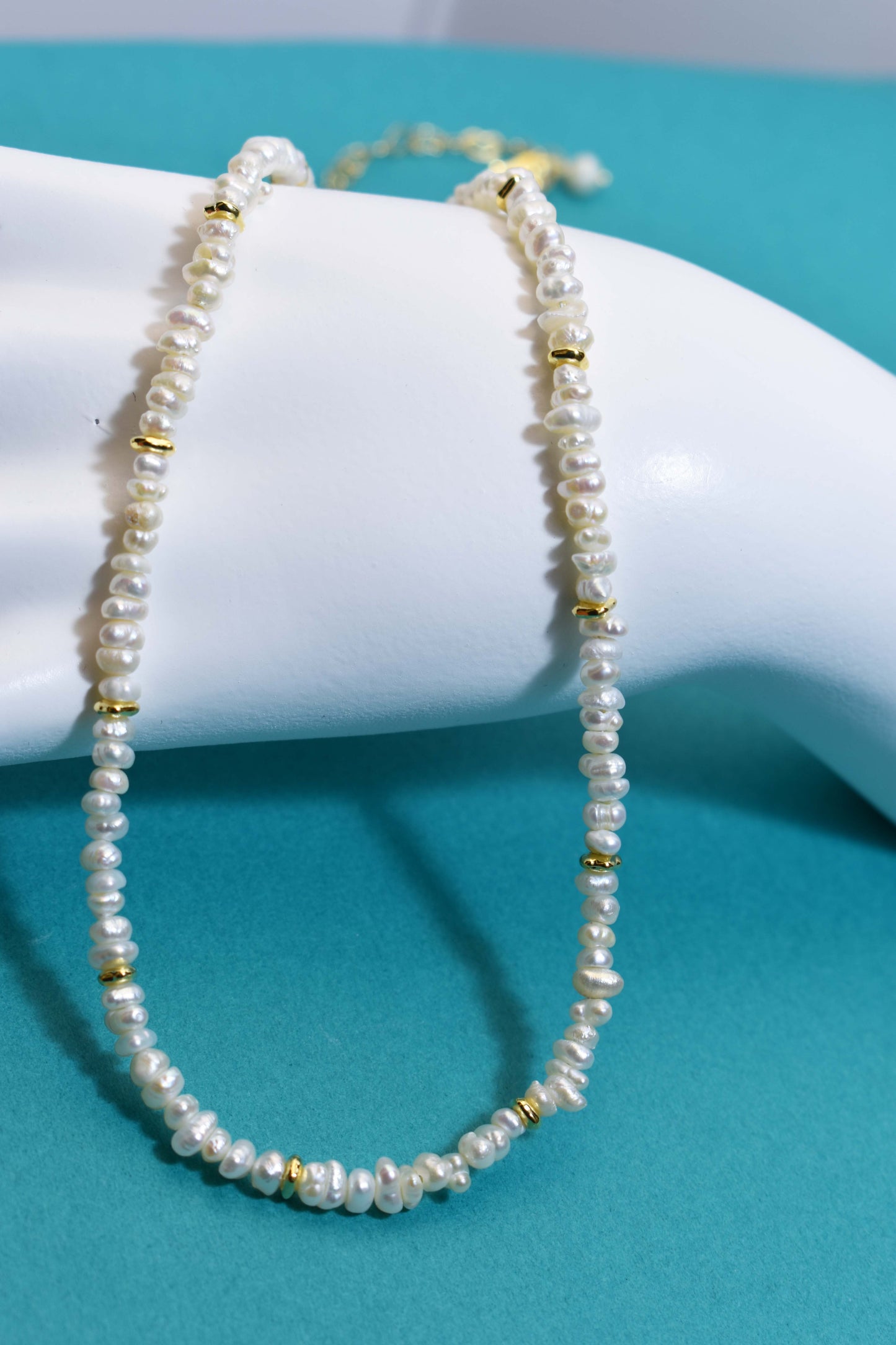 Natural pearl necklace with rice shaped pearl strap and adjustable chain length
