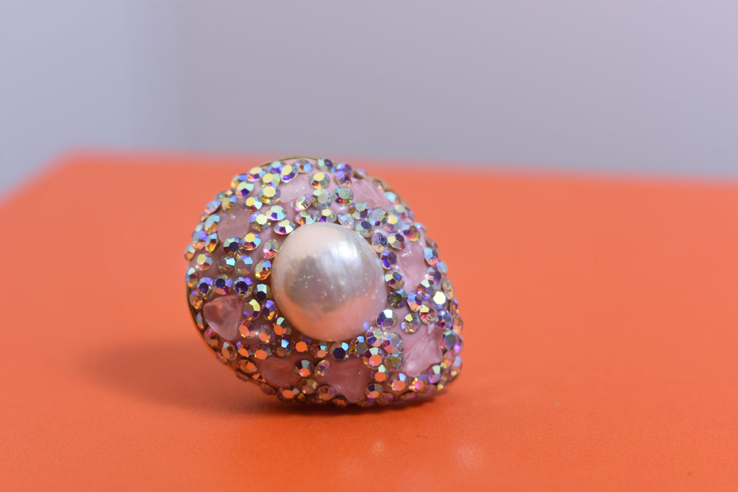 Luxurious Sparkling S Water Drop Shaped Natural Pearl Ring with Three Dimensional Dense Inlaid Pink Crystal Zircon Opening Adjustable Ring