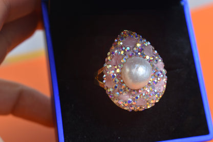 Luxurious Sparkling S Water Drop Shaped Natural Pearl Ring with Three Dimensional Dense Inlaid Pink Crystal Zircon Opening Adjustable Ring