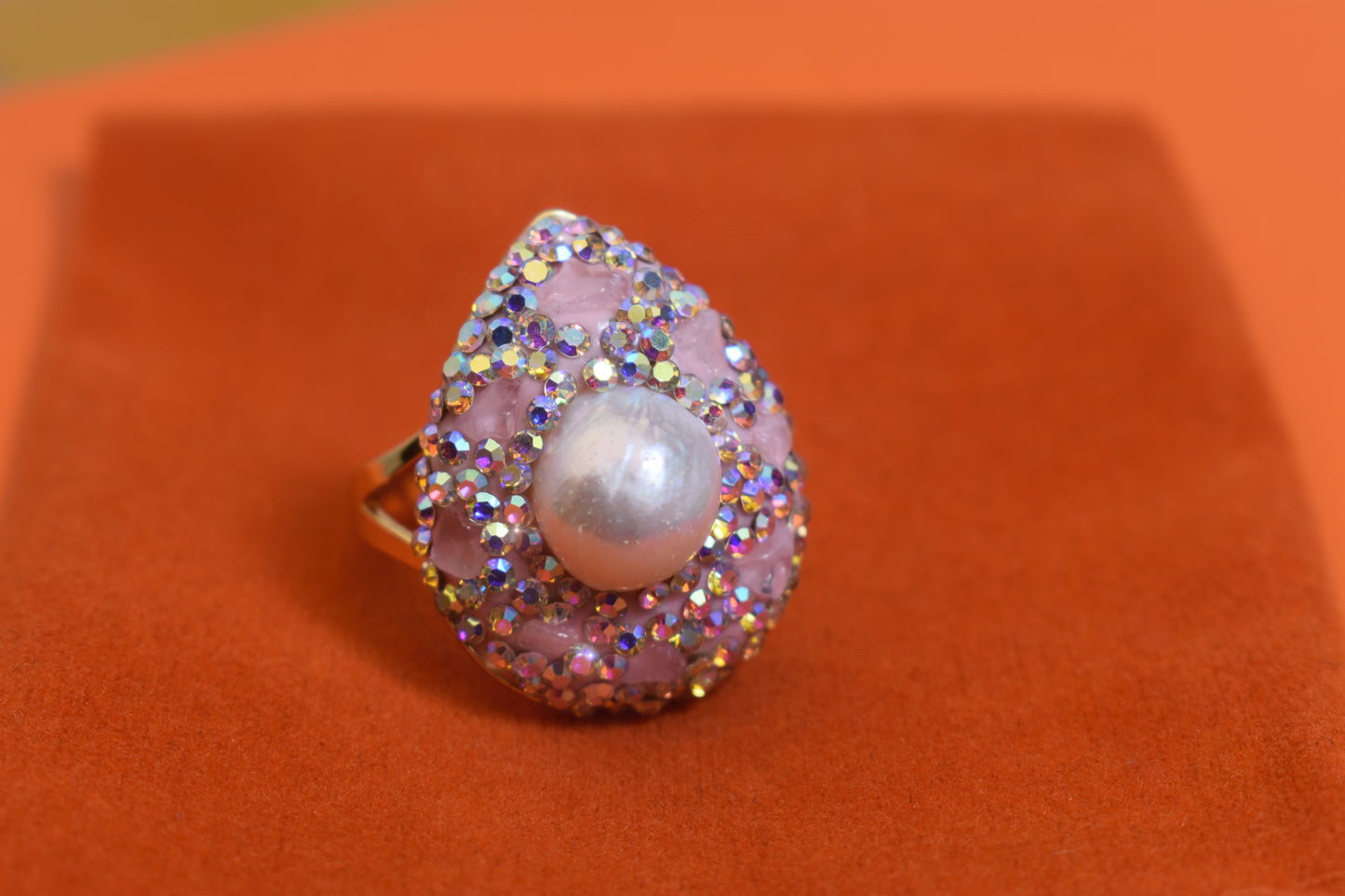 Luxurious Sparkling S Water Drop Shaped Natural Pearl Ring with Three Dimensional Dense Inlaid Pink Crystal Zircon Opening Adjustable Ring