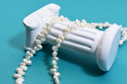 Natural pearl necklace with side perforations, small flat pearl strap, extended chain length adjustable necklace