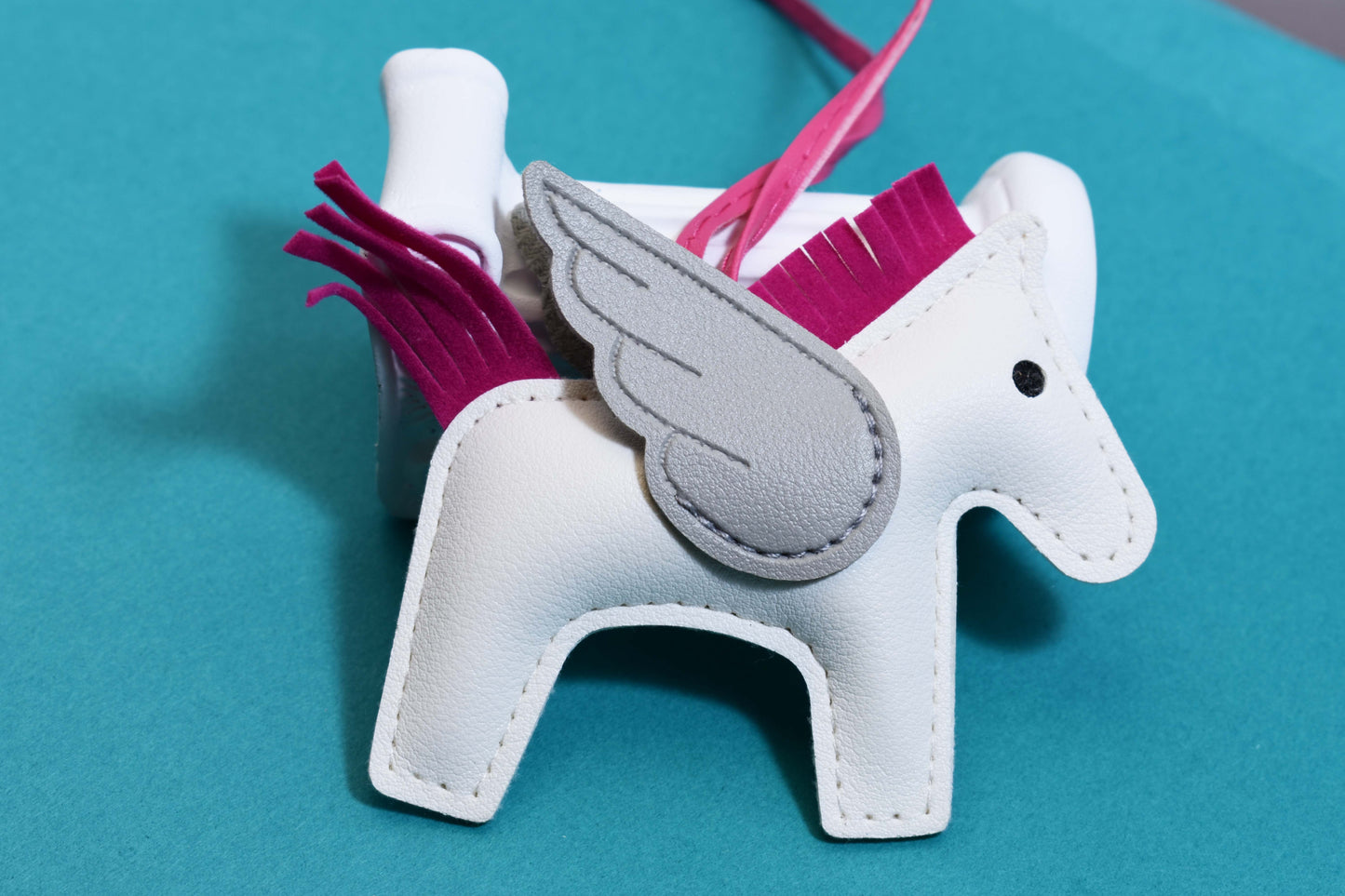 Little Pegasus bag pendant, woven rope double-layer chain nylon rope, pony tassel pearl keychain