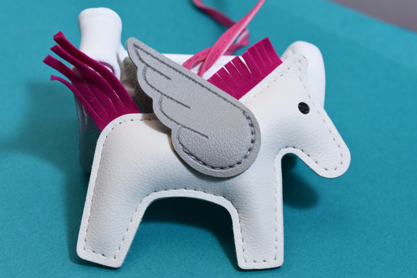 Little Pegasus bag pendant, woven rope double-layer chain nylon rope, pony tassel pearl keychain