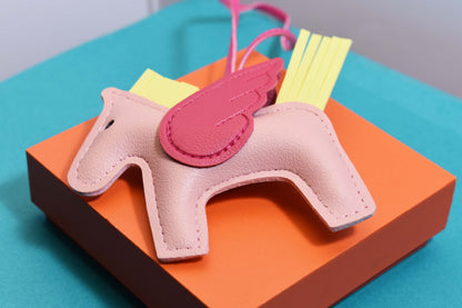 Little Pegasus bag pendant, woven rope double-layer chain nylon rope, pony tassel pearl keychain