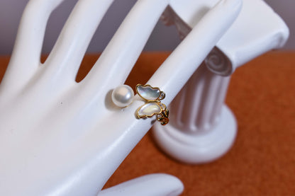 Natural pearl ring with white shell and butterfly shaped opening adjustable ring
