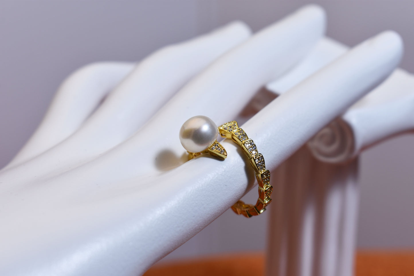 Natural pearl ring inlaid with zircon snake shaped opening adjustable ring