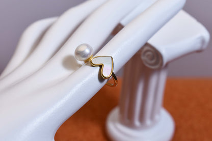 Pearl ring with peach heart and heart-shaped design, inlaid with white shell, adjustable opening
