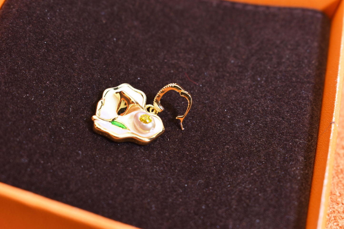 Natural pearl necklace pendant, light pink purple heart-shaped enamel craftsmanship, three-dimensional rose shaped pendant