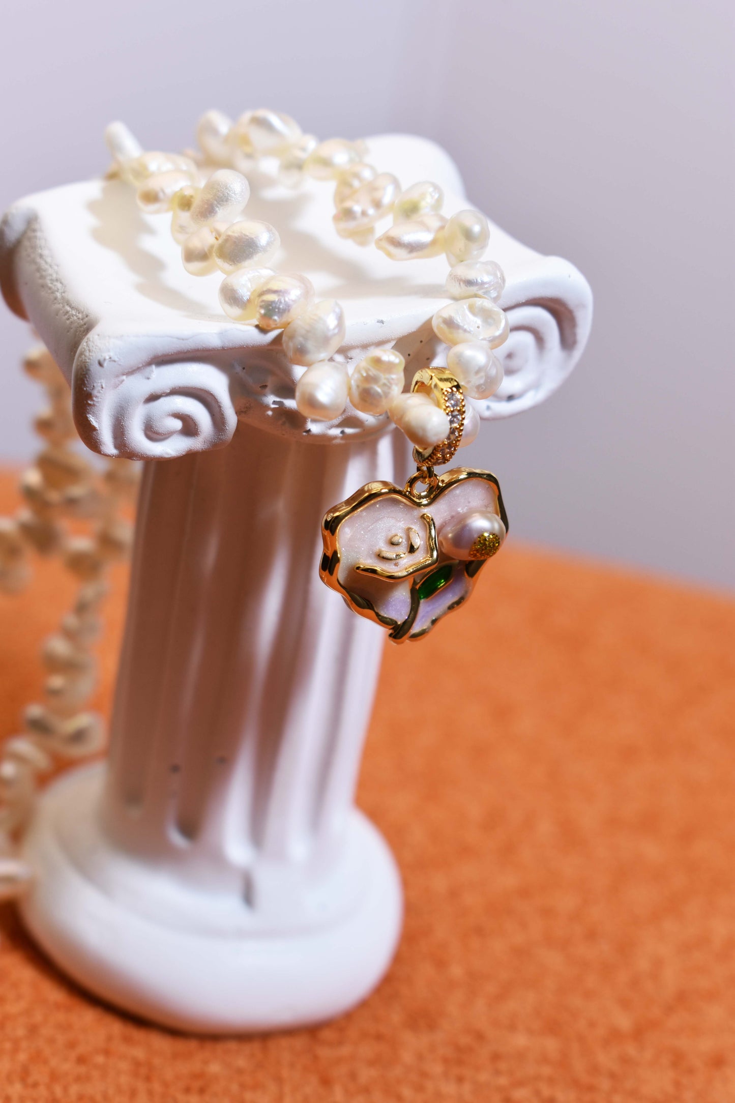 Natural pearl necklace pendant, light pink purple heart-shaped enamel craftsmanship, three-dimensional rose shaped pendant